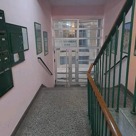 Apartamento 2001 Stari Grad